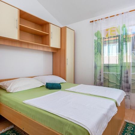 Beautiful Apartment In Krk With Kitchen Krk Town Kültér fotó