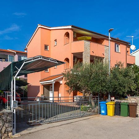 Beautiful Apartment In Krk With Kitchen Krk Town Kültér fotó