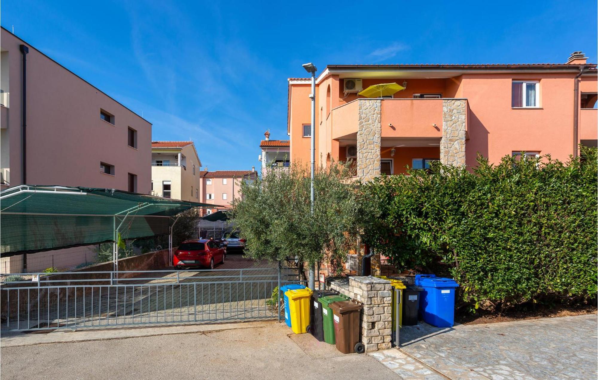 Beautiful Apartment In Krk With Kitchen Krk Town Kültér fotó
